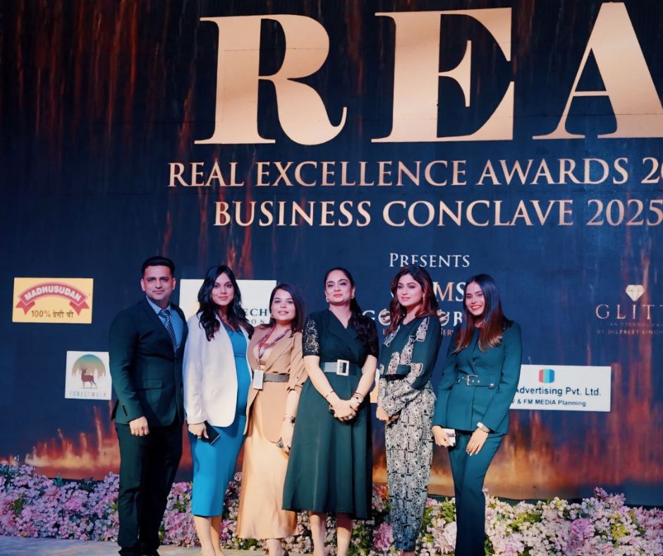 Skytech Aviation got the best air hostess training institute in 2025, by the Real Excellence Awards 2025 and Business Conclave 2025