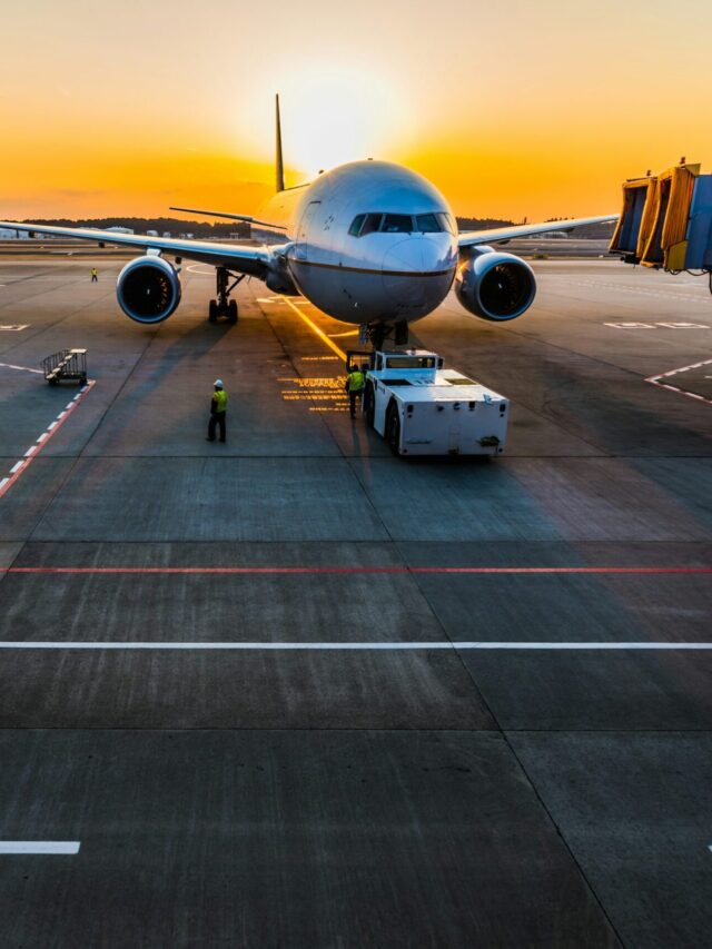 photo-1542296332-2e4473faf563