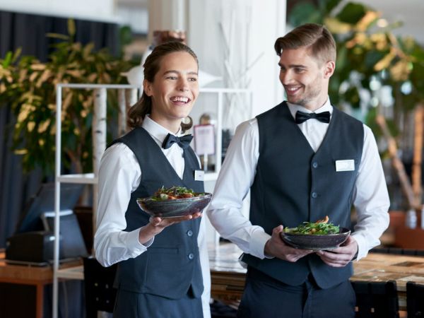 Food & Beverage (F&B) Associate